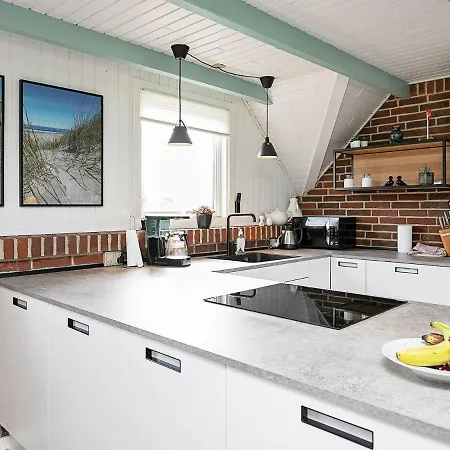 Three-bedroom Holiday In Ringkobing 9 *