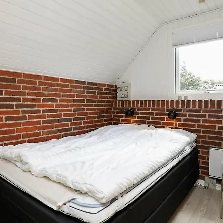 Three-bedroom Holiday In Ringkobing 9 *