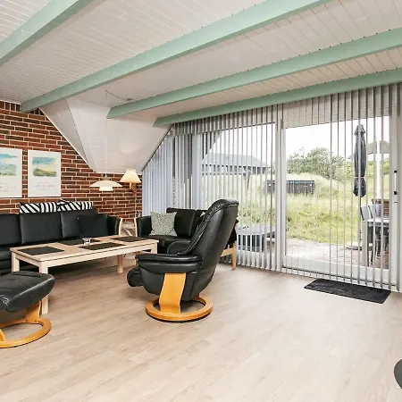 Three-bedroom Holiday In Ringkobing 9 * Søndervig